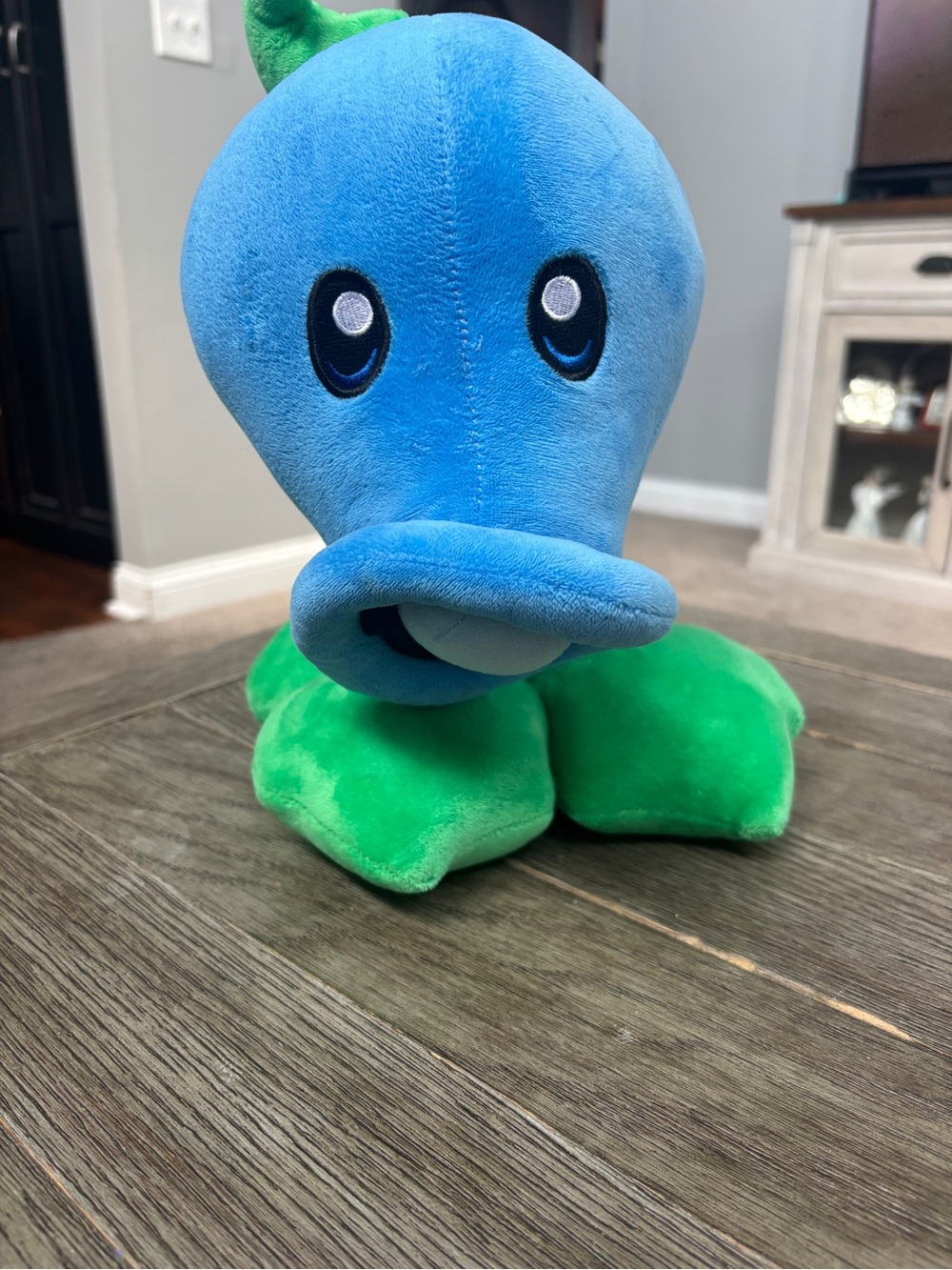 Snow pea stuff animal toy from plants vs zombies